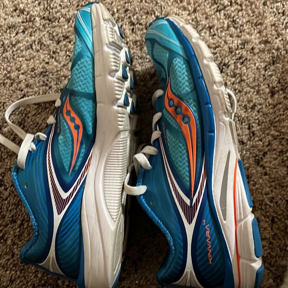 Saucony 7.5 running shoe - Picture 3 of 5